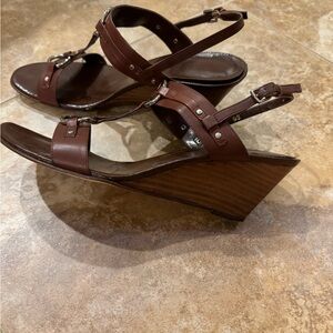 VanEli sandals. Brown 9S